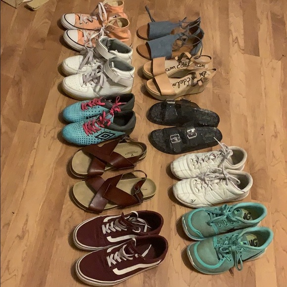 Nike Shoes - gently worn shoes!!! CLOSET CLEAR OUT